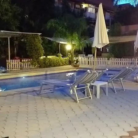 לינה וארוחת בוקר Conti