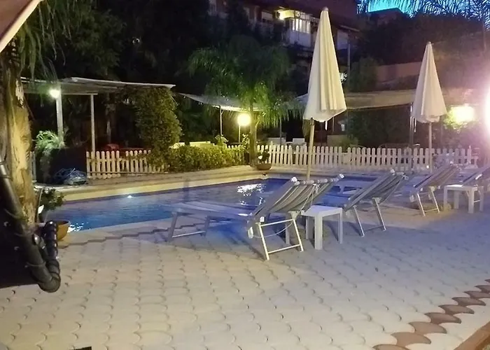 מלון Conti